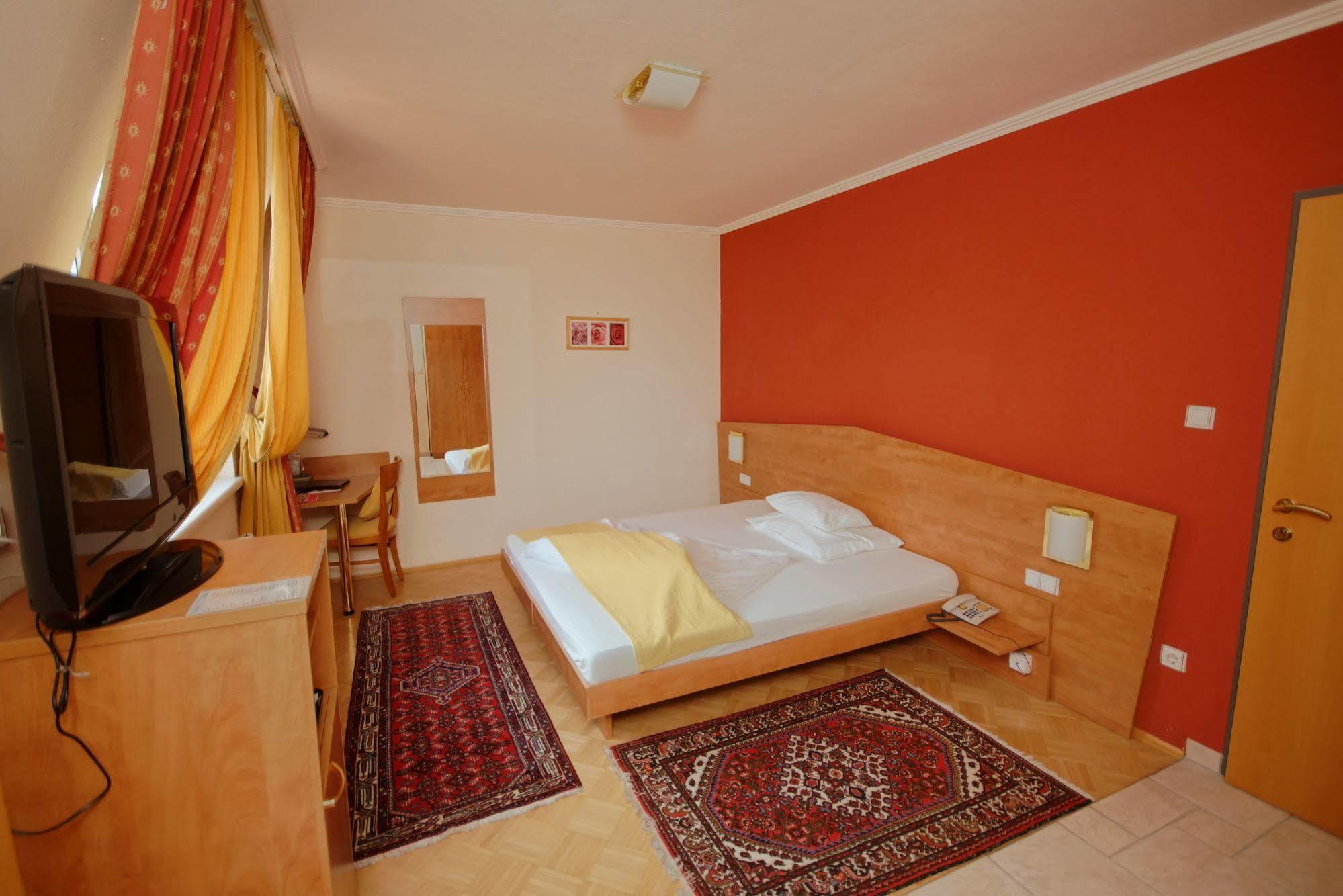 Der Marienhof Hotel Garni Graz Kültér fotó